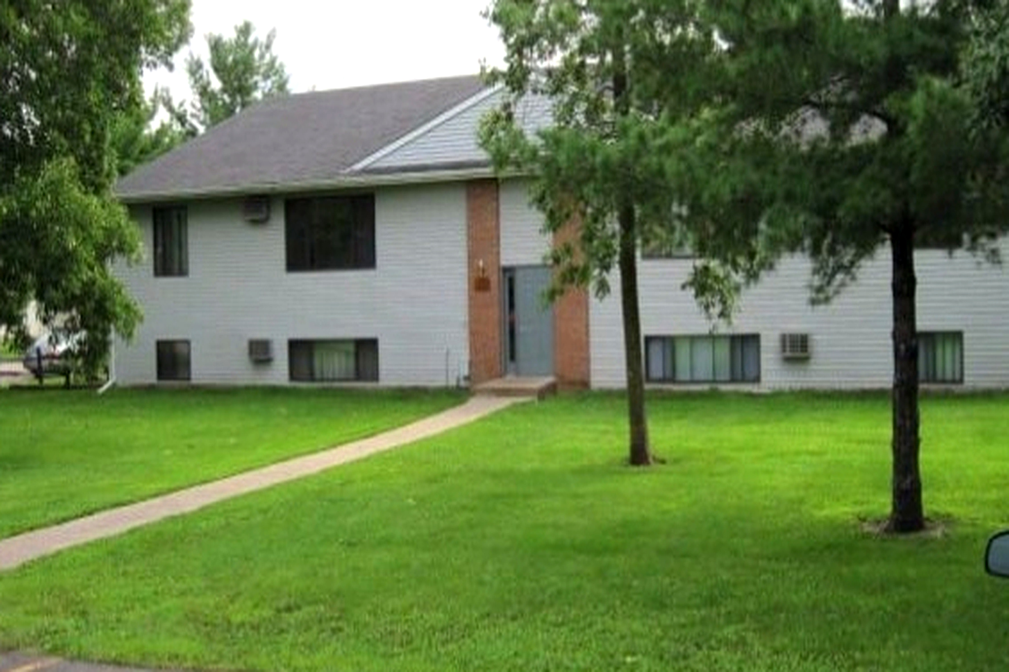 865 Helen Street - 7